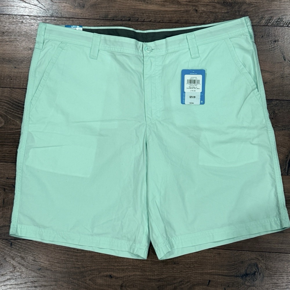 NWT Columbia Mint Green Cotton Bermuda Shorts Size‎ 42 Regular 10" Inseam NEW